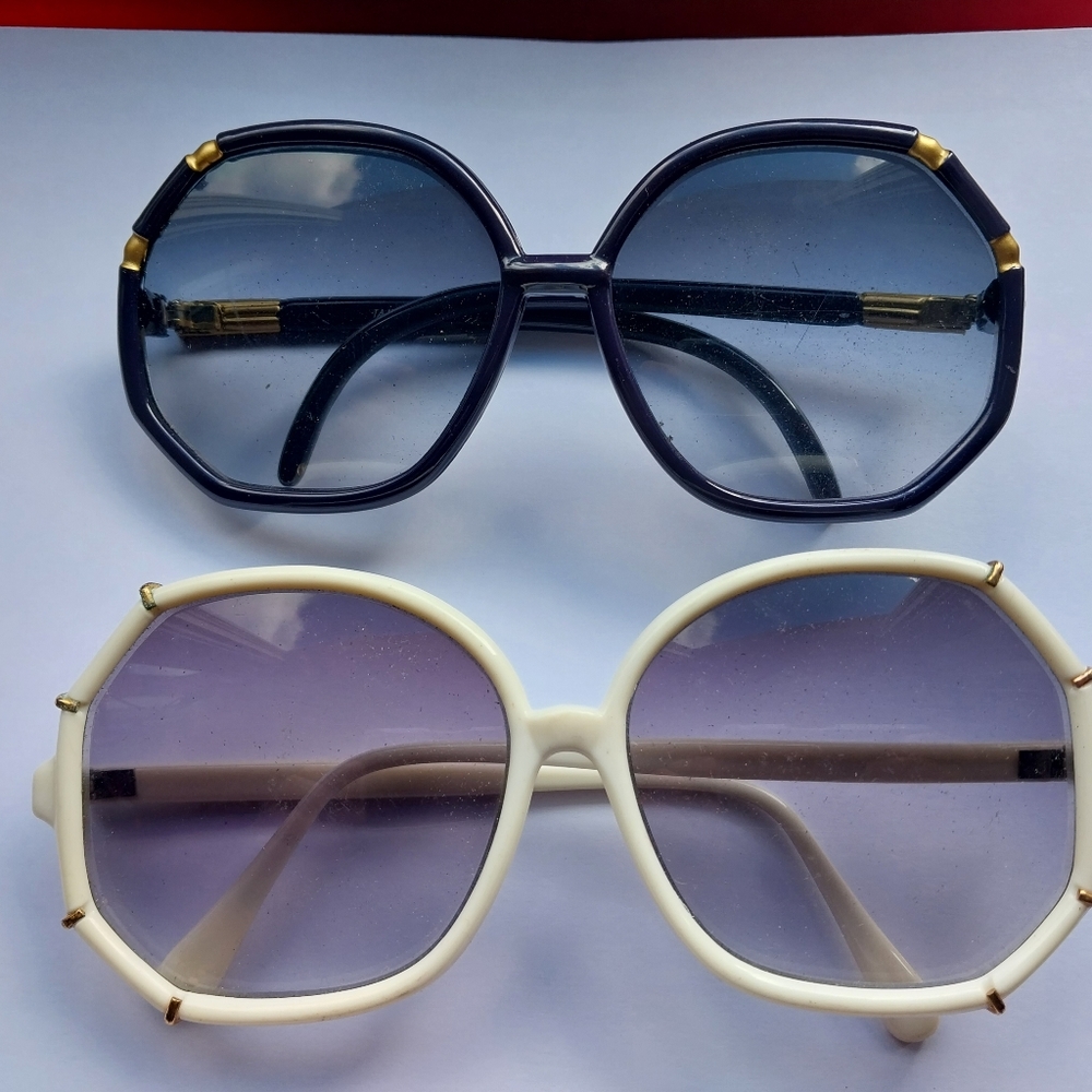 2 pair women's,  ladies, Taiwan Roc vintage sunglasses
